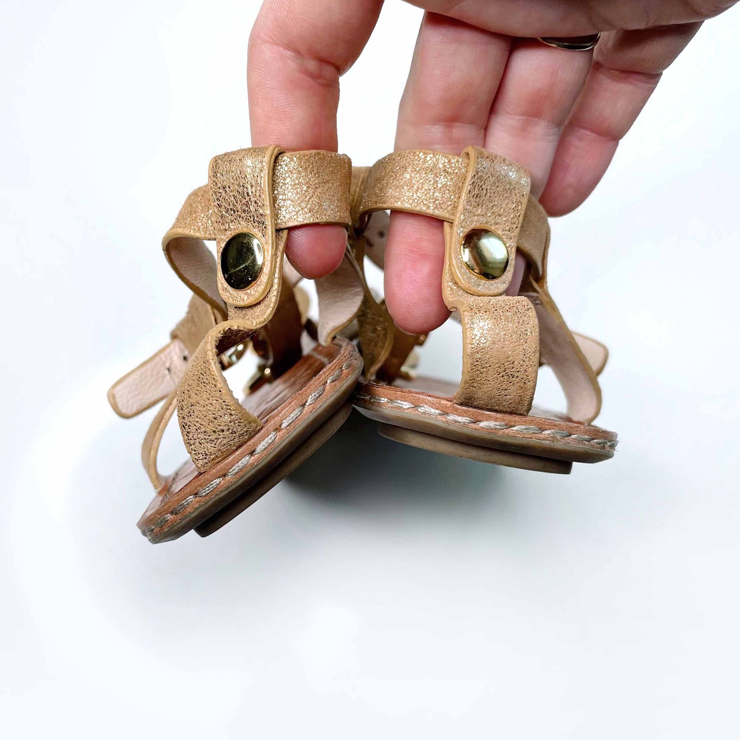 coach ruby leather metallic thong sandal - size 9