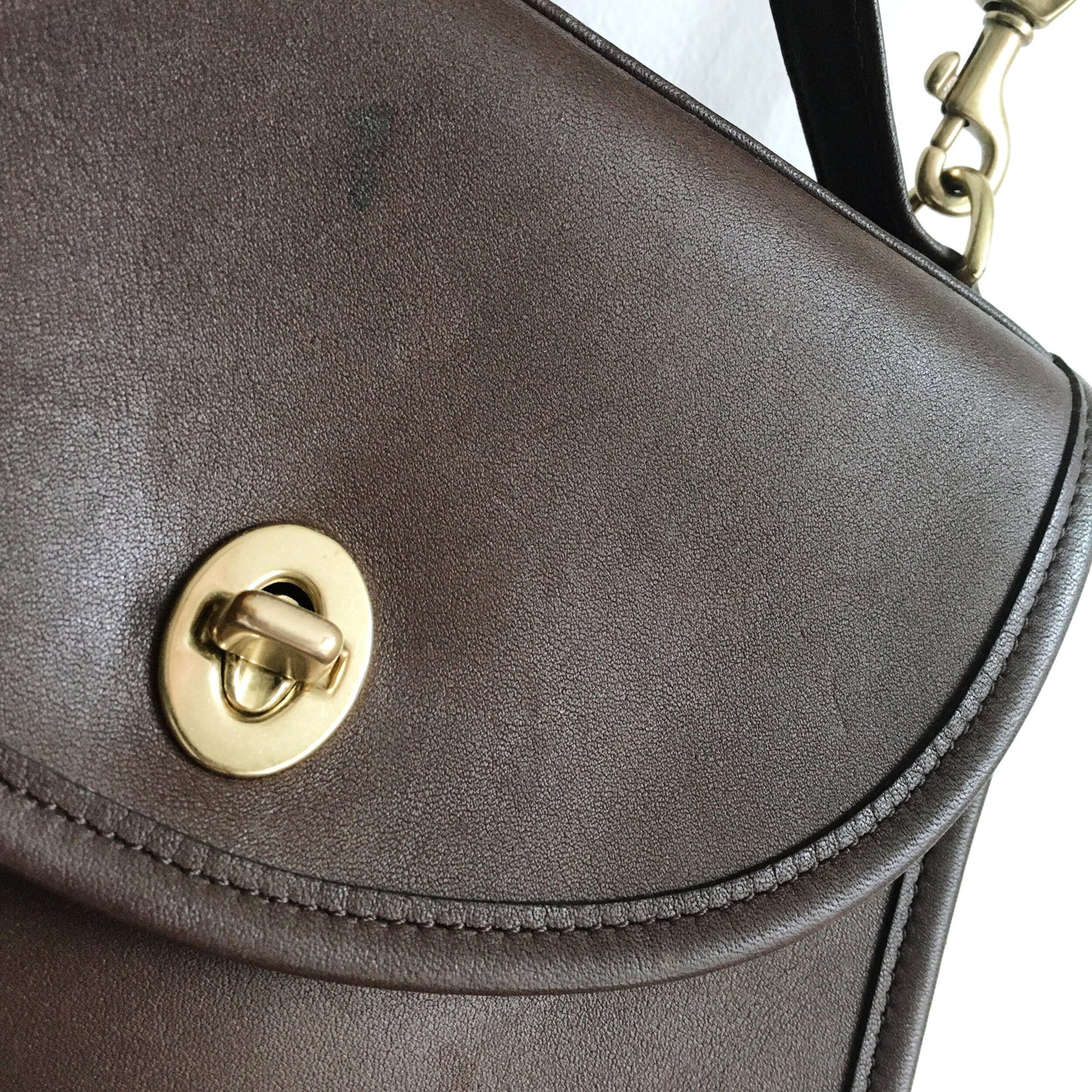 Coach turnlock flap leather cross body purse