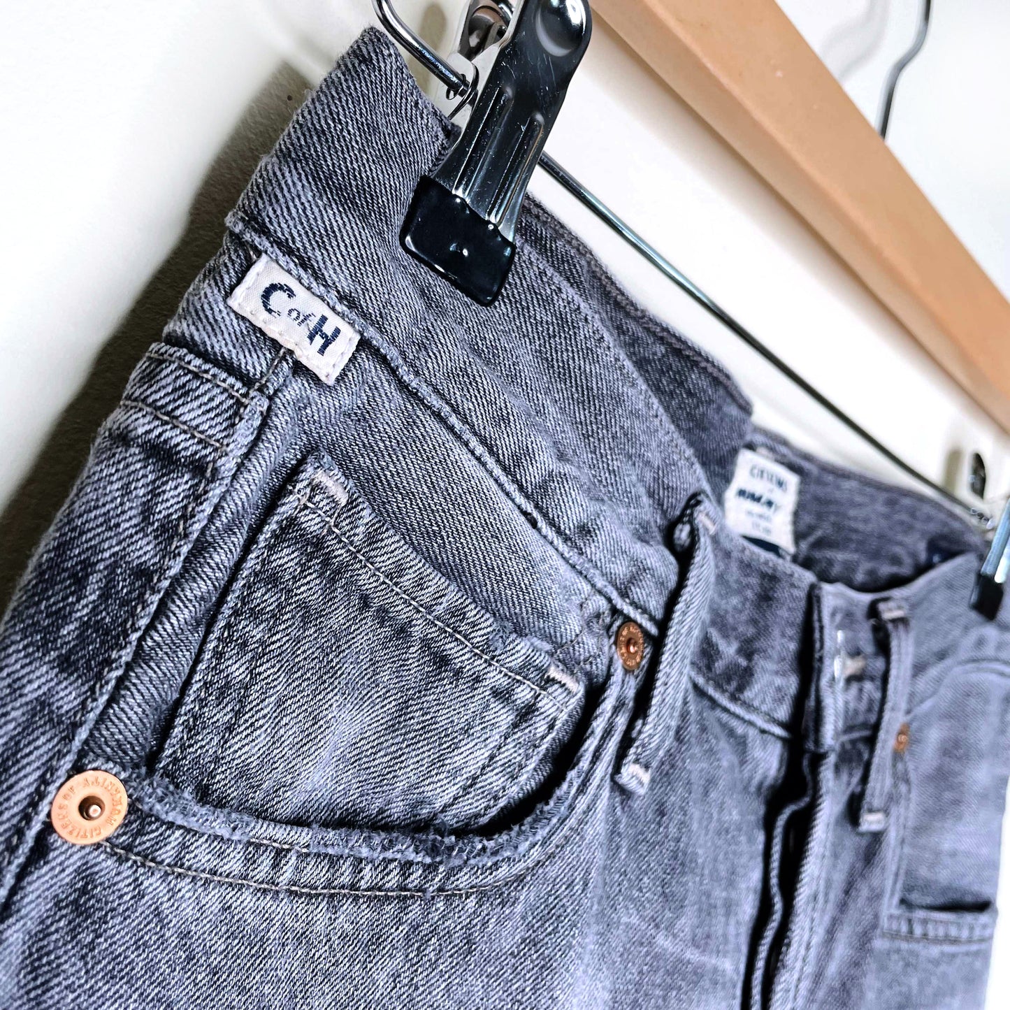 citizens of humanity liya high rise classic fit crop jeans - size 22 (fits like 25)