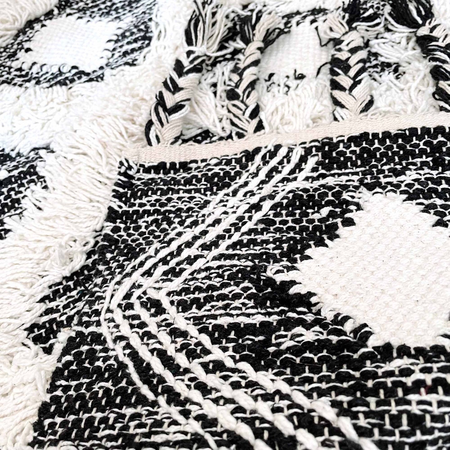 colin + justin moroccan diamond weave fringe boho area rug