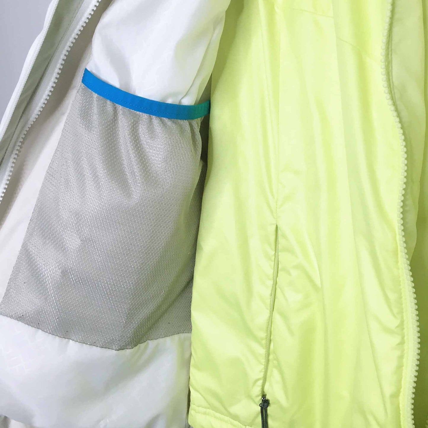 Columbia interchange 2-in-1 winter ski jacket - size Medium