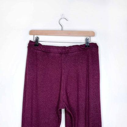 community lightweight slim high rise joggers - size small