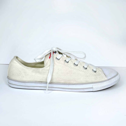 converse cream eyelet low top sneakers - size 9