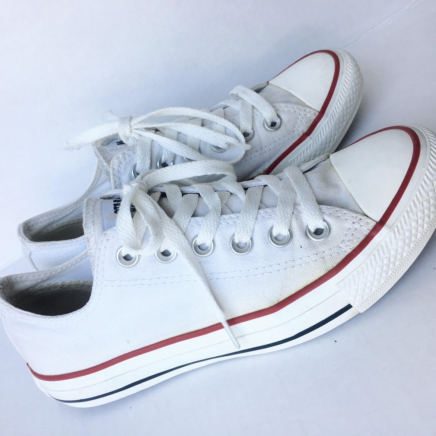 Converse Unisex All Star Low Chuck Taylor - size 7