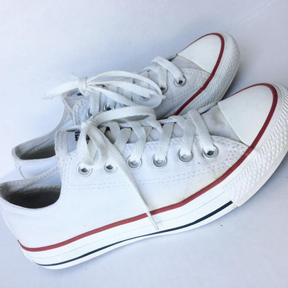 Converse Unisex All Star Low Chuck Taylor - size 7