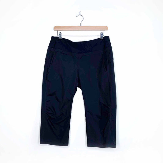 lululemon mid-rise studio crop pants - size 8
