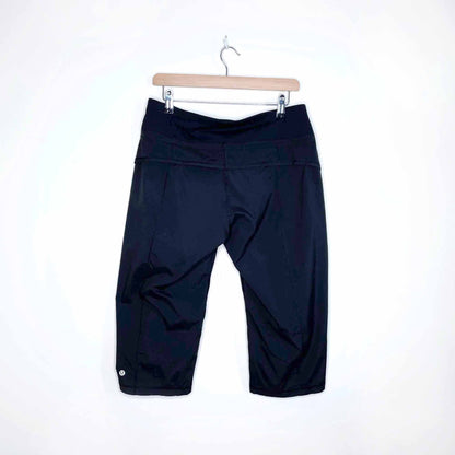 lululemon mid-rise studio crop pants - size 8