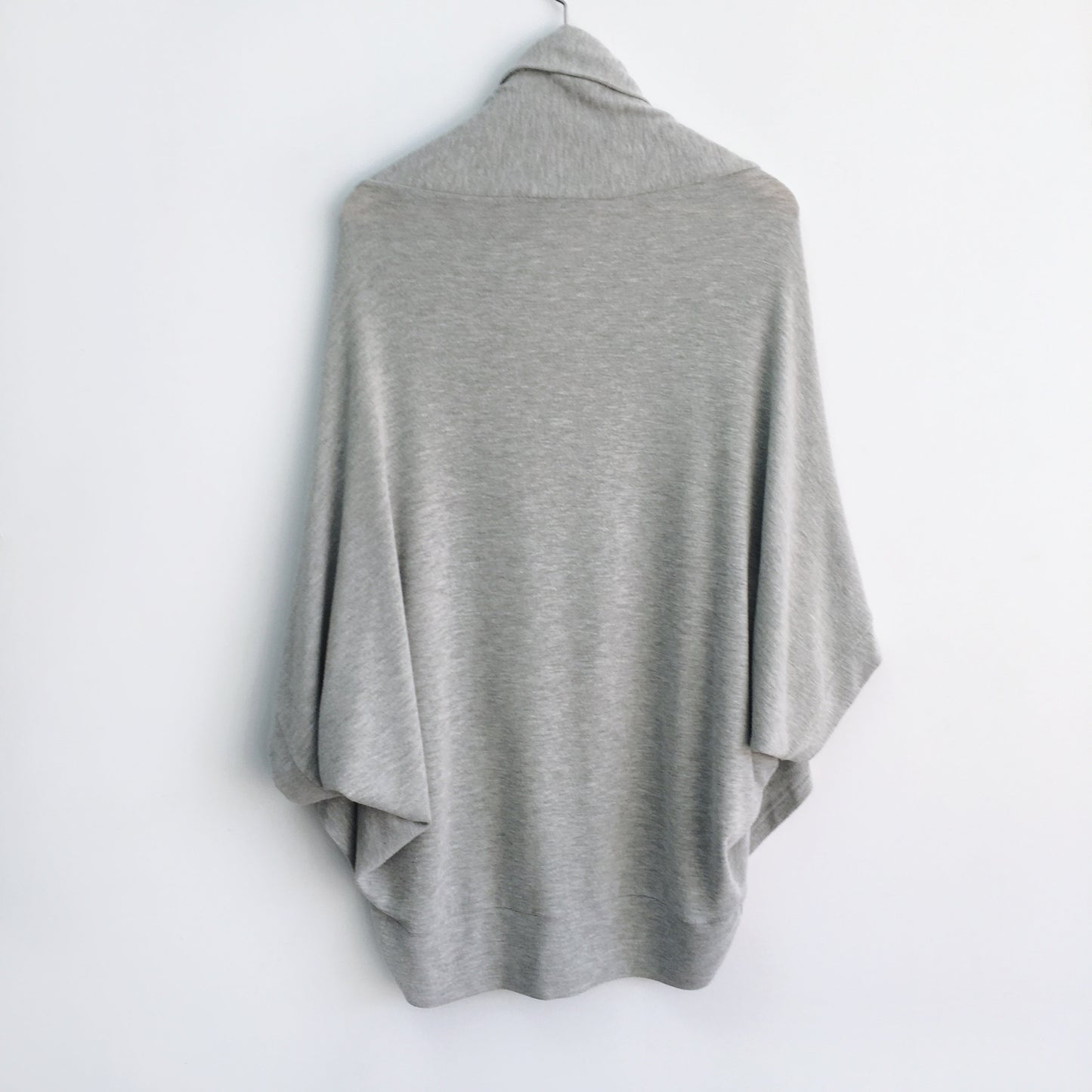 Cupcakes and Cashmere Cocoon Cardigan - size Small