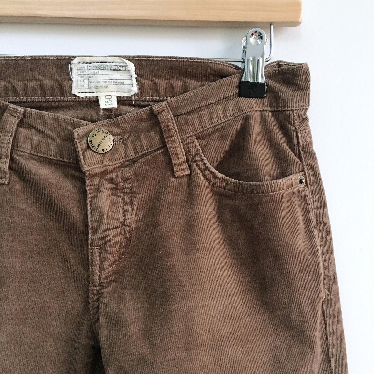 Current Elliott Skinny in Vintage Woodchuck - size 25
