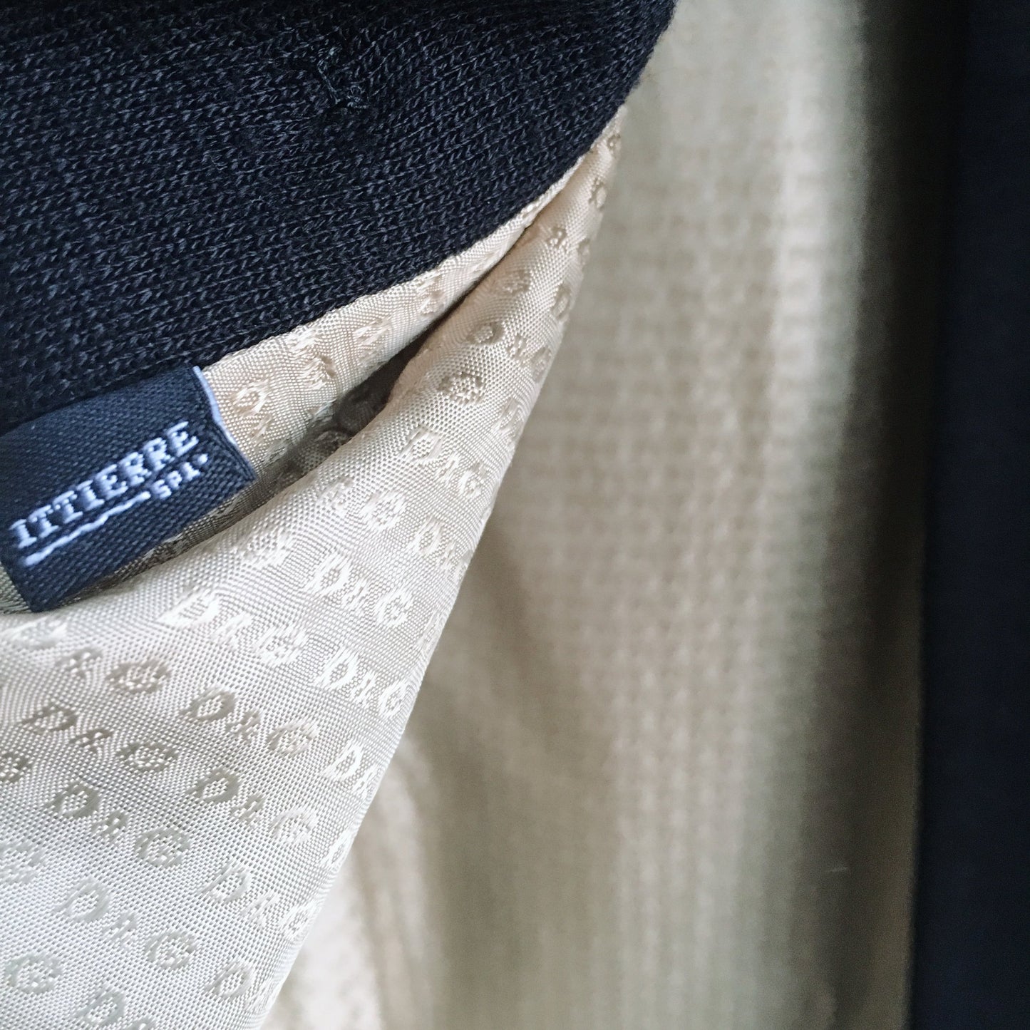 D&amp;G Wool Coat - size 28/42