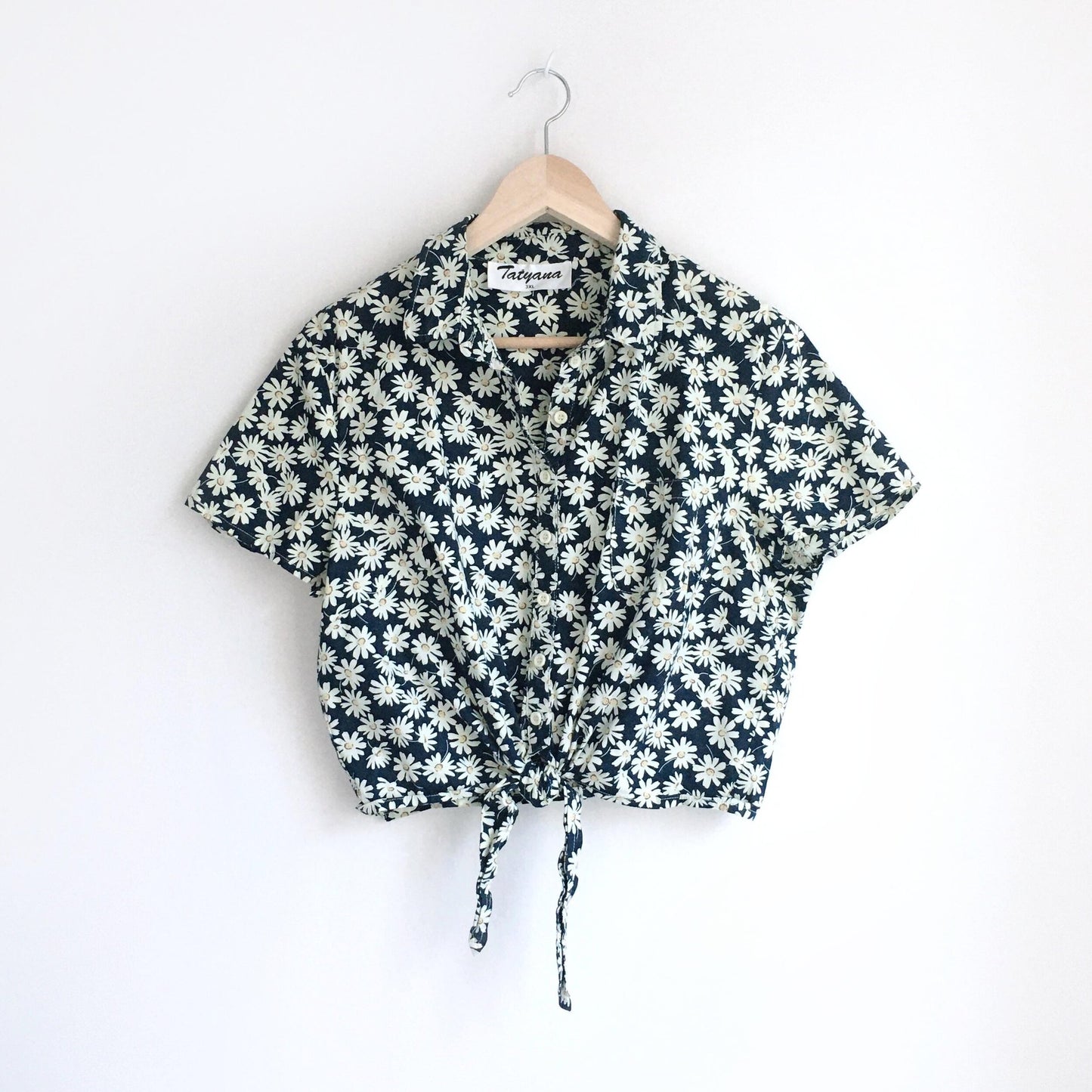 Vintage Daisy tie-front crop button down - size 3XL