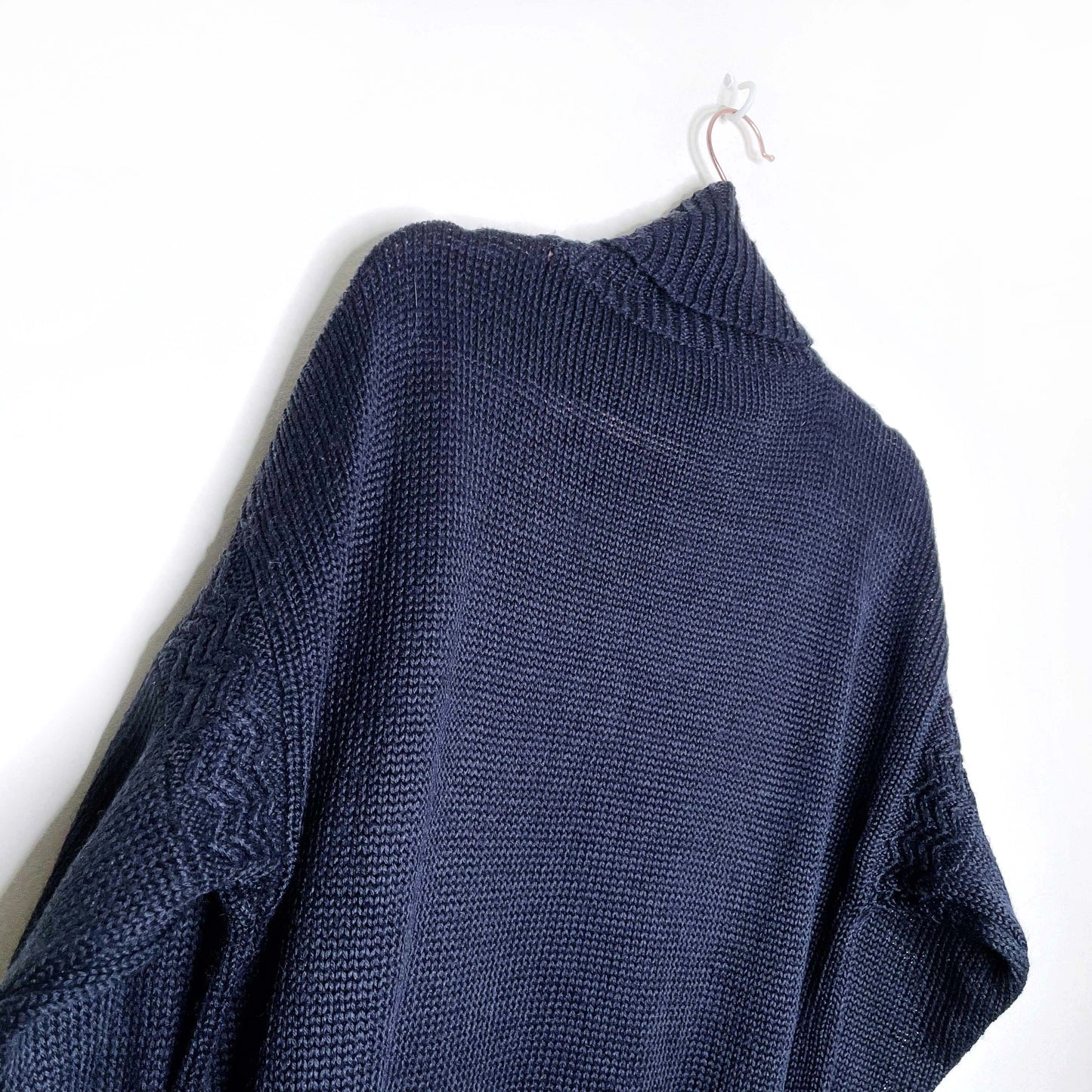 vintage black daniel hechter snowflake turtleneck - size small