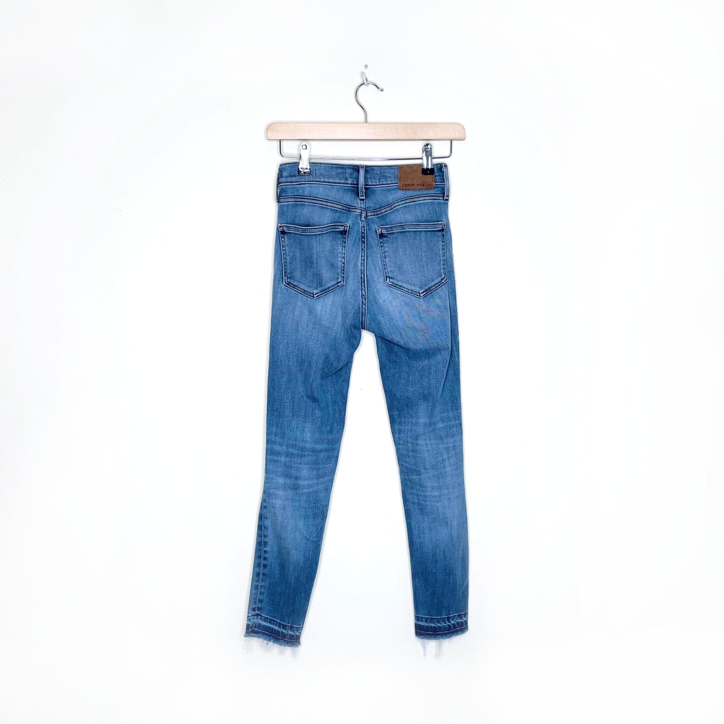denim forum nico mid rise skinny crop raw hem - size 25
