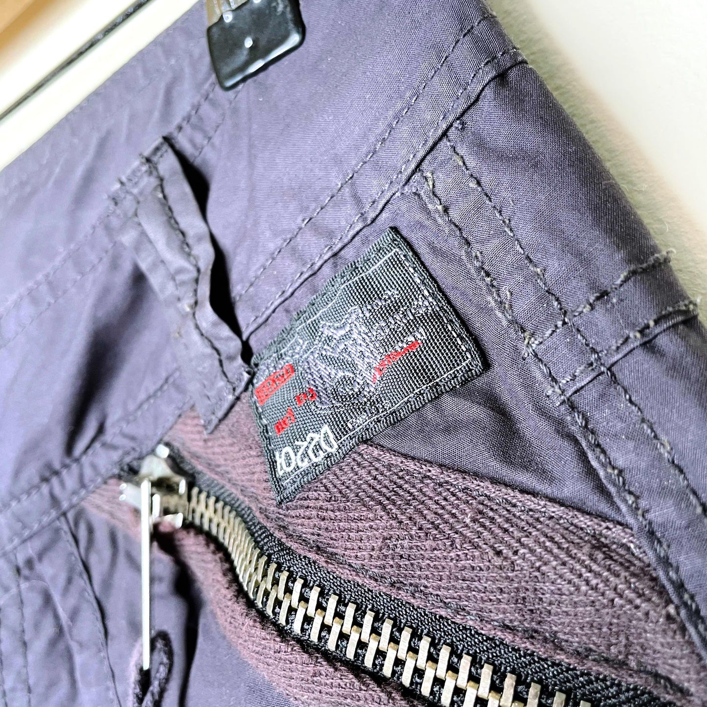 diesel navy blue cropped utility pants - size 24