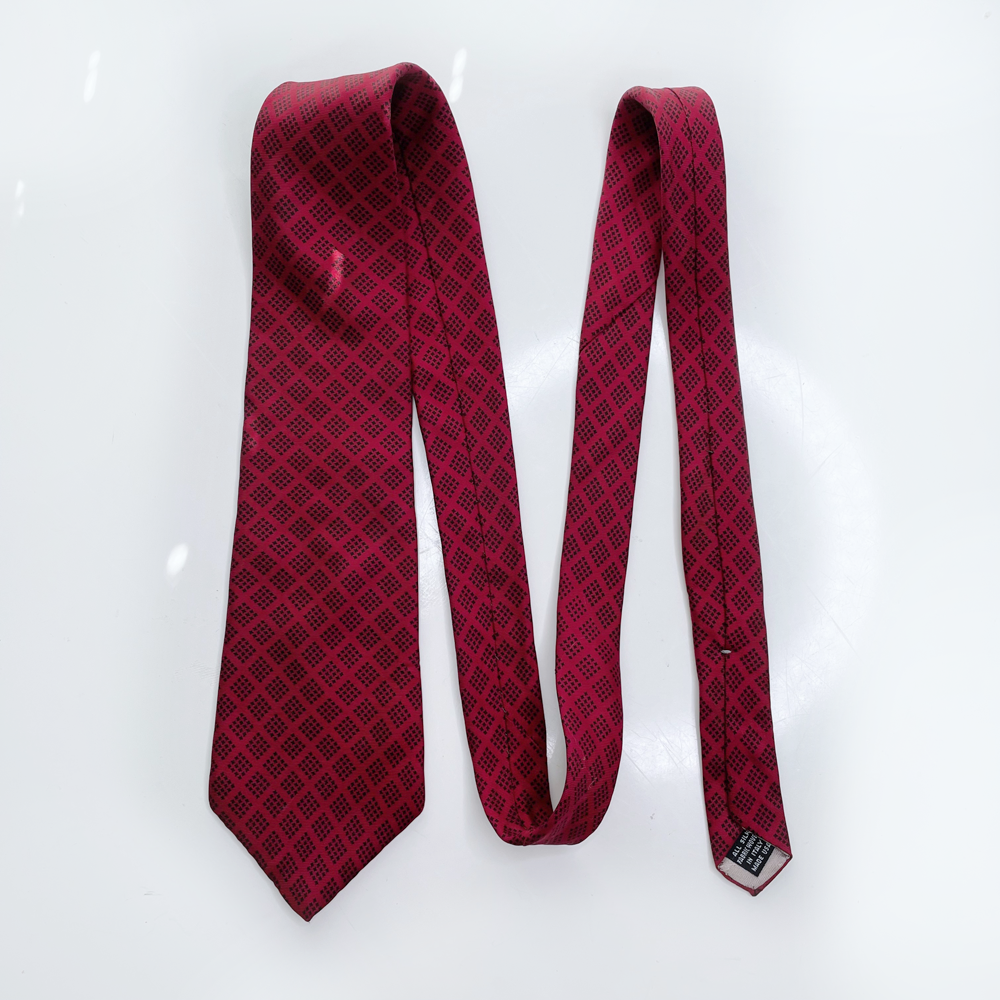 vintage christian dior red silk tie with diamond pattern