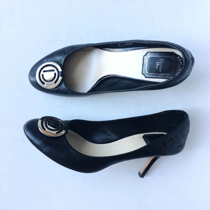 Christian Dior metal CD leather pump - size 38.5