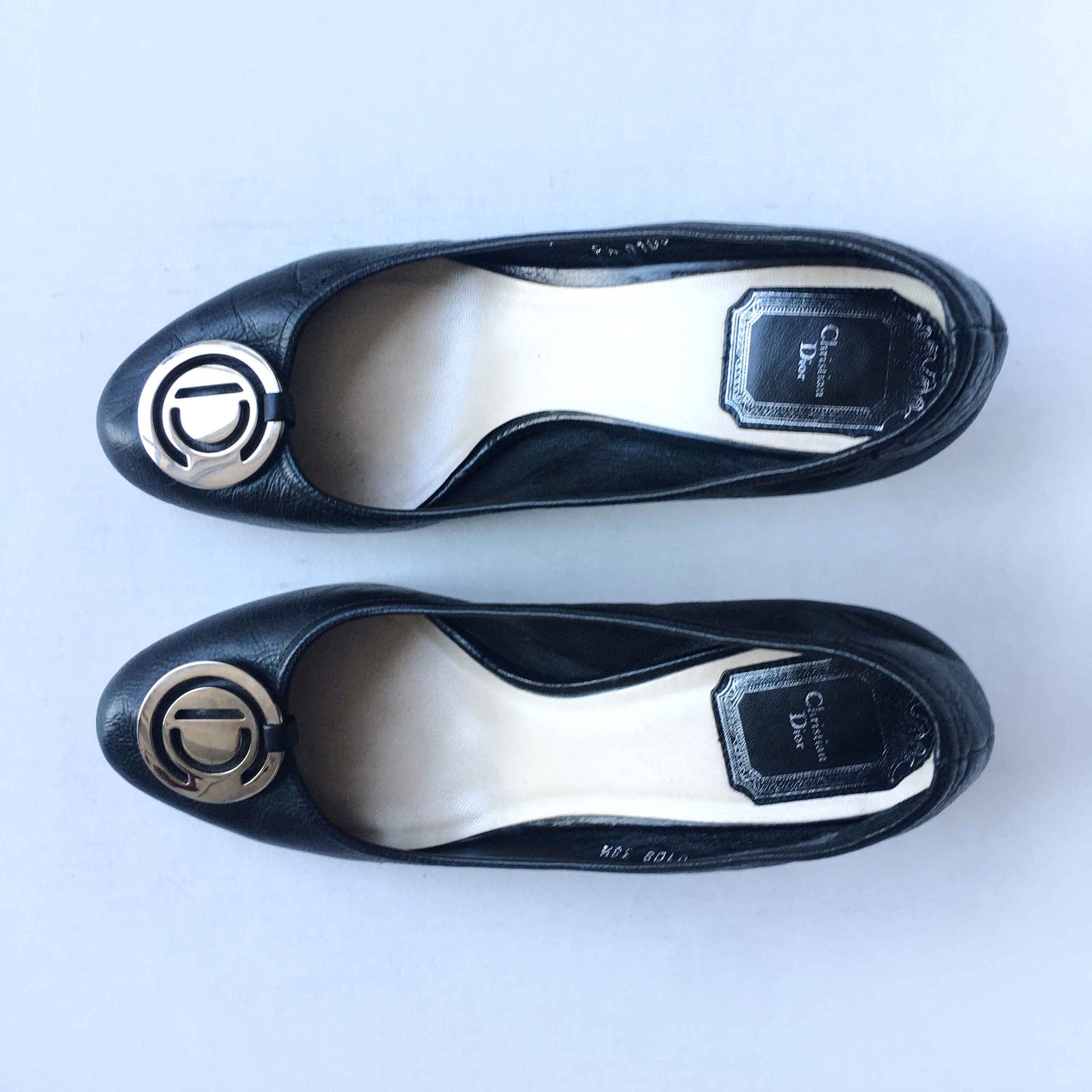 Christian Dior metal CD leather pump - size 38.5