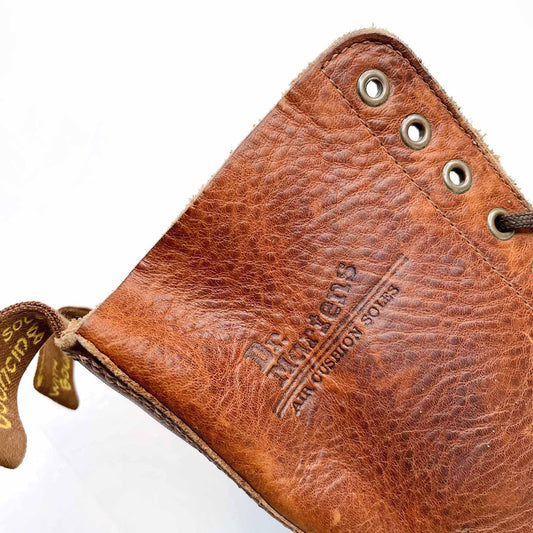 vintage 90's 14 eye original grunge doc martens brown boots - size 7 Men's