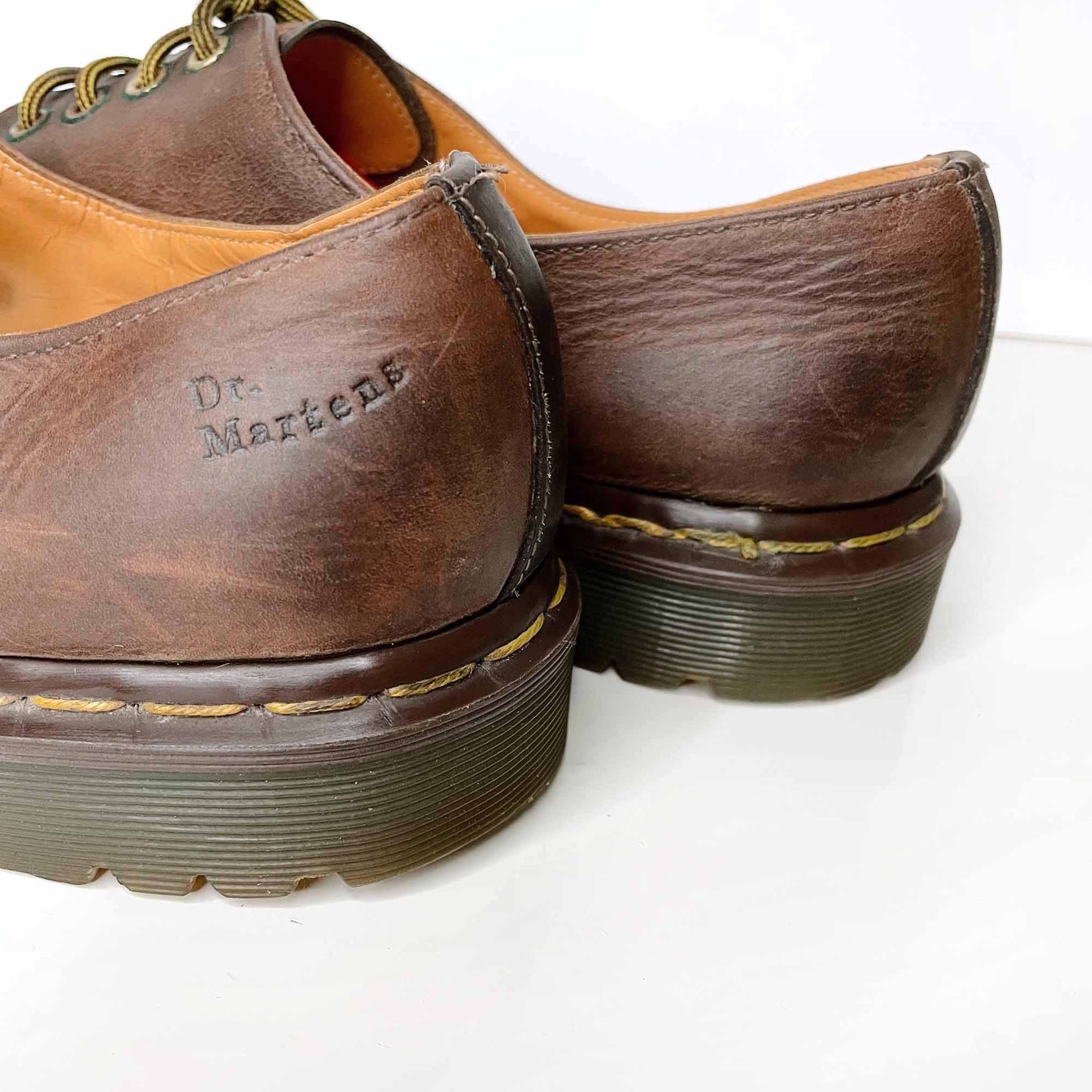 vintage 90's women's doc martens leather oxford shoes - size 10