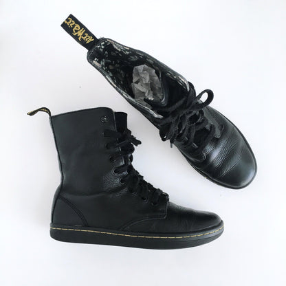 Doc Martens Stratford Boot - size 37