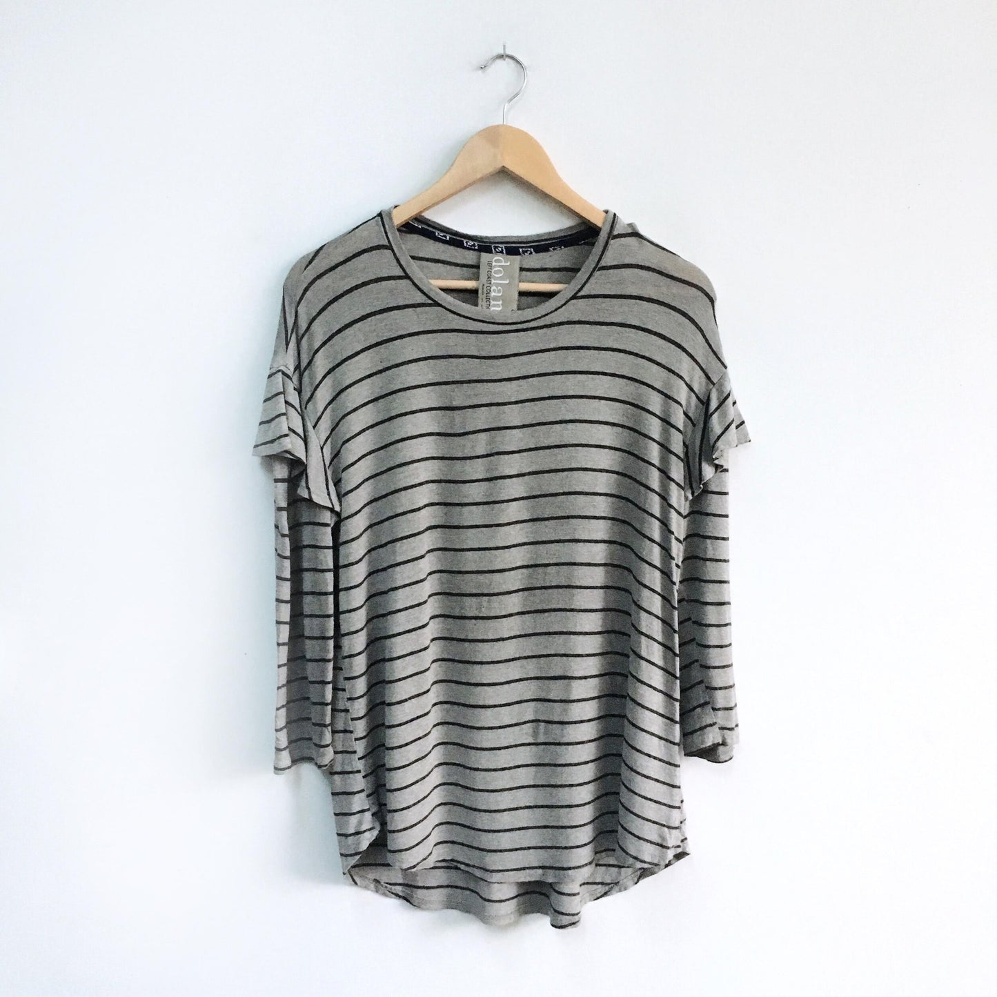 Dolan Left Coast Ruffle Binnie Shirt - size Small