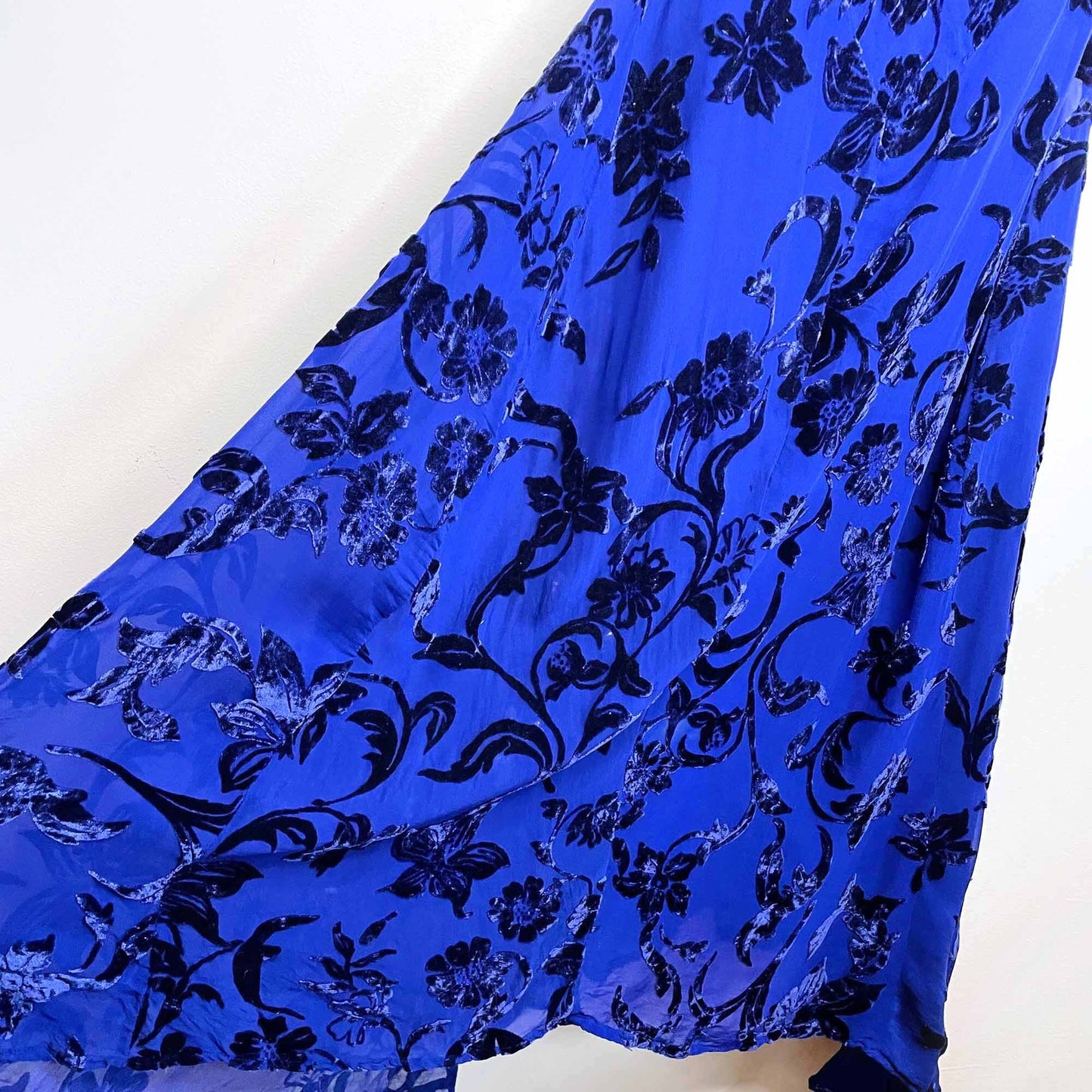 signature by robbie bee velvet floral cowl neck silk gown - size 14