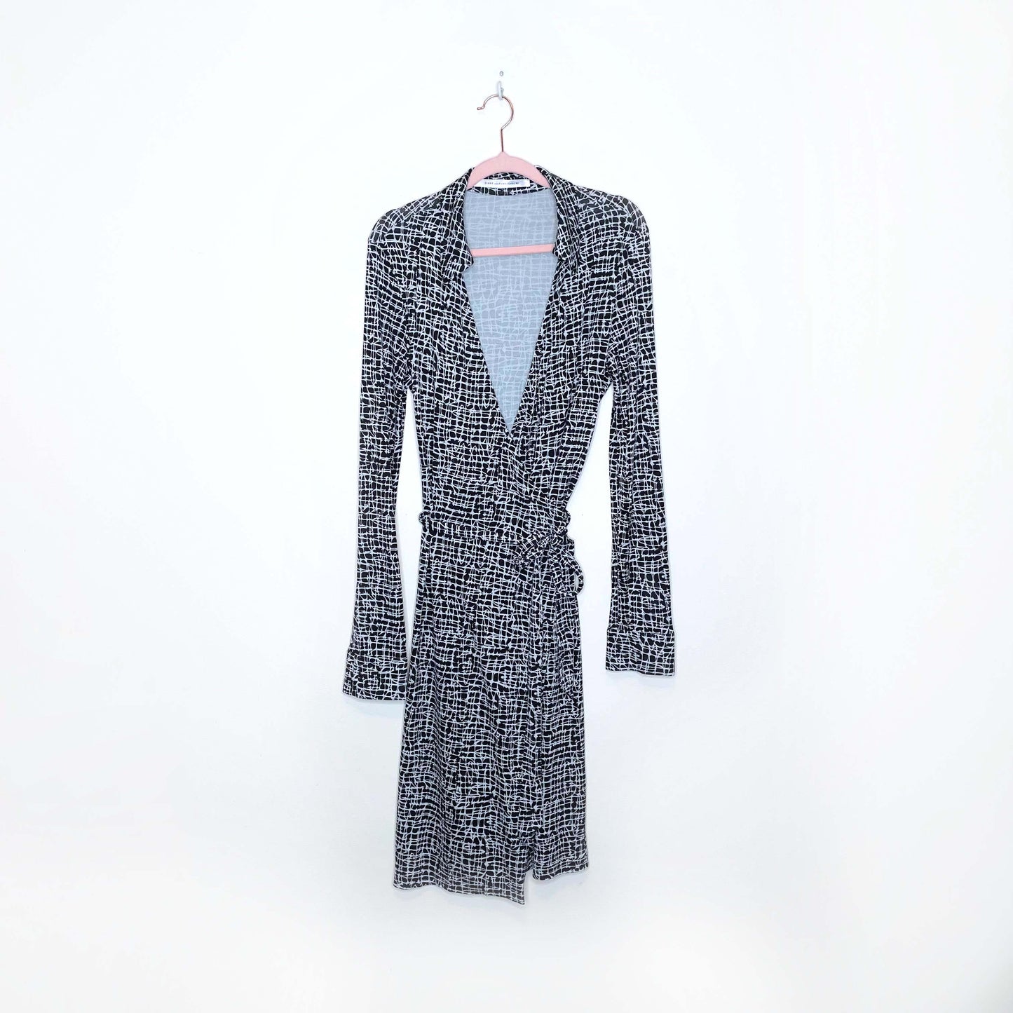 dvf jersey long sleeve wrap mini dress - size medium