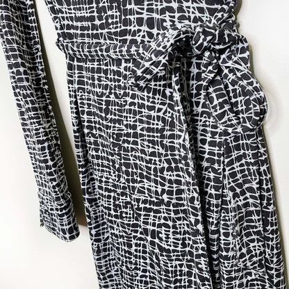 dvf jersey long sleeve wrap mini dress - size medium