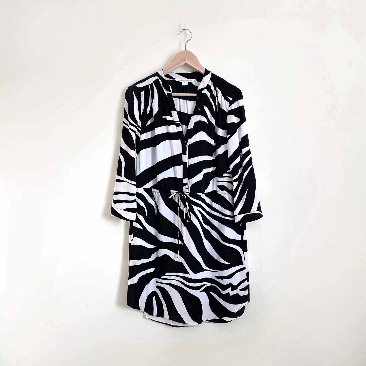 DVF Freya Zebra Stripe Stretch Silk Shirtdress - size 8