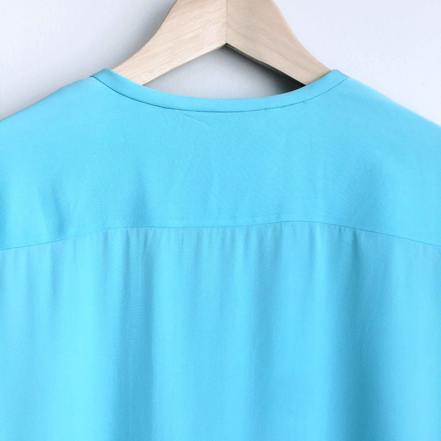 Diane von Furstenberg 1/2 button silk blouse - size 4