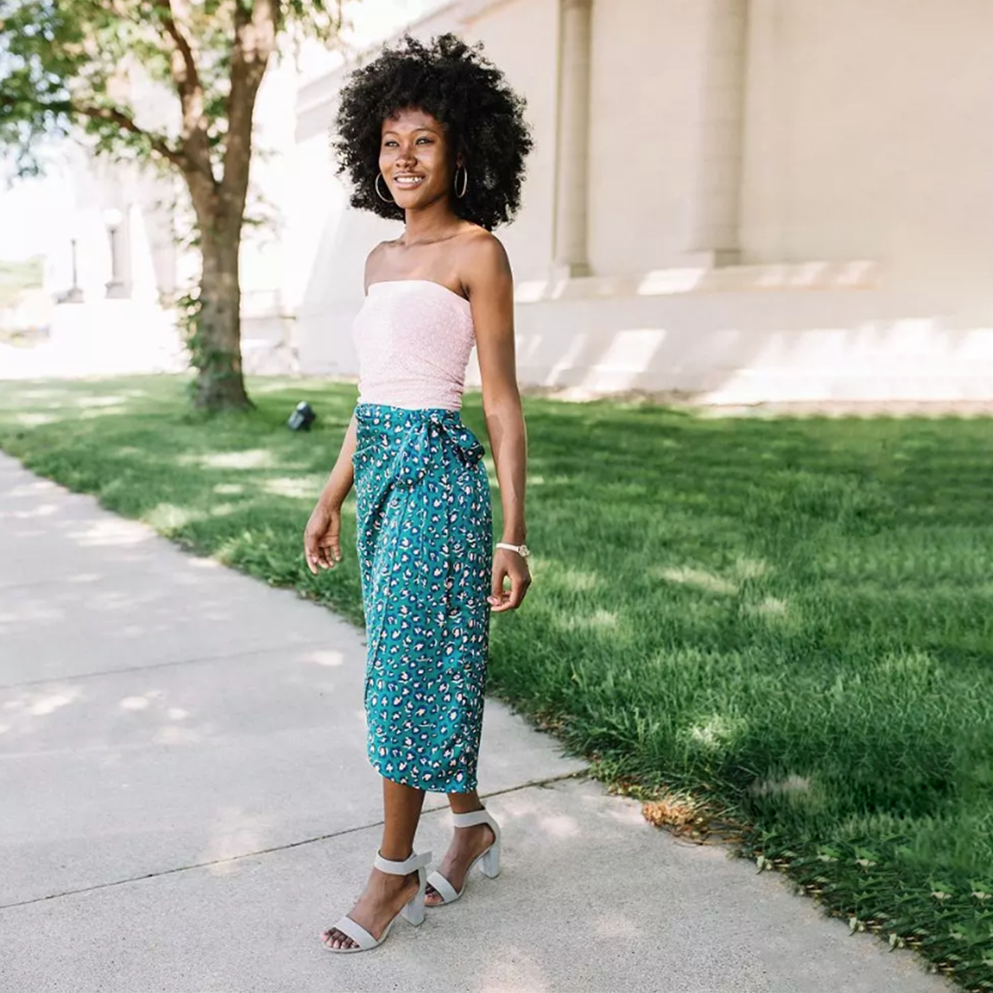 nwt e.ssue green leopard satin wrap midi skirt - size medium