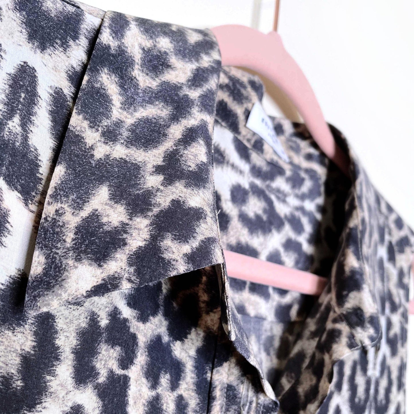 equipment femme arctic leopard silk sleeveless shirt dress - size small