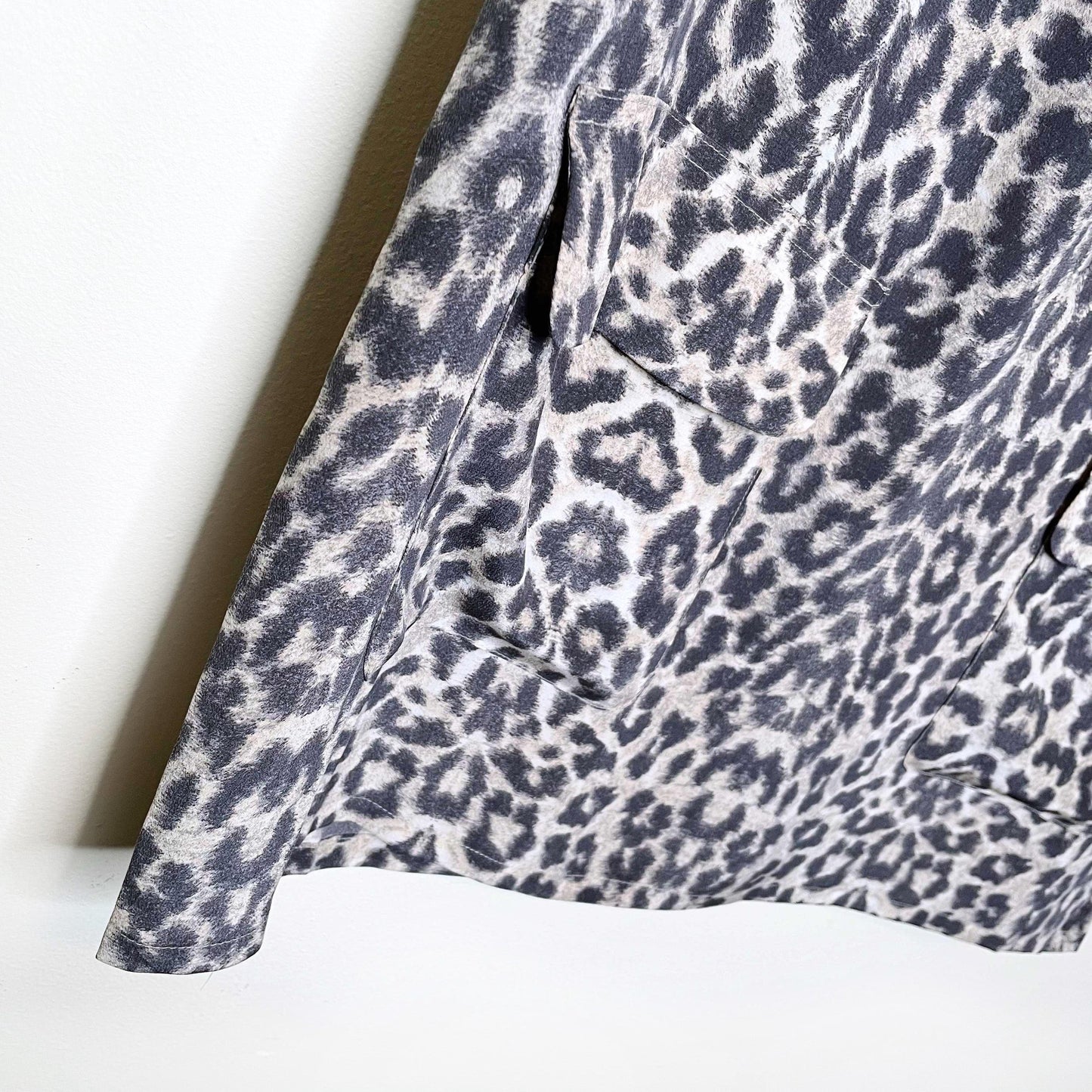 equipment femme arctic leopard silk sleeveless shirt dress - size small