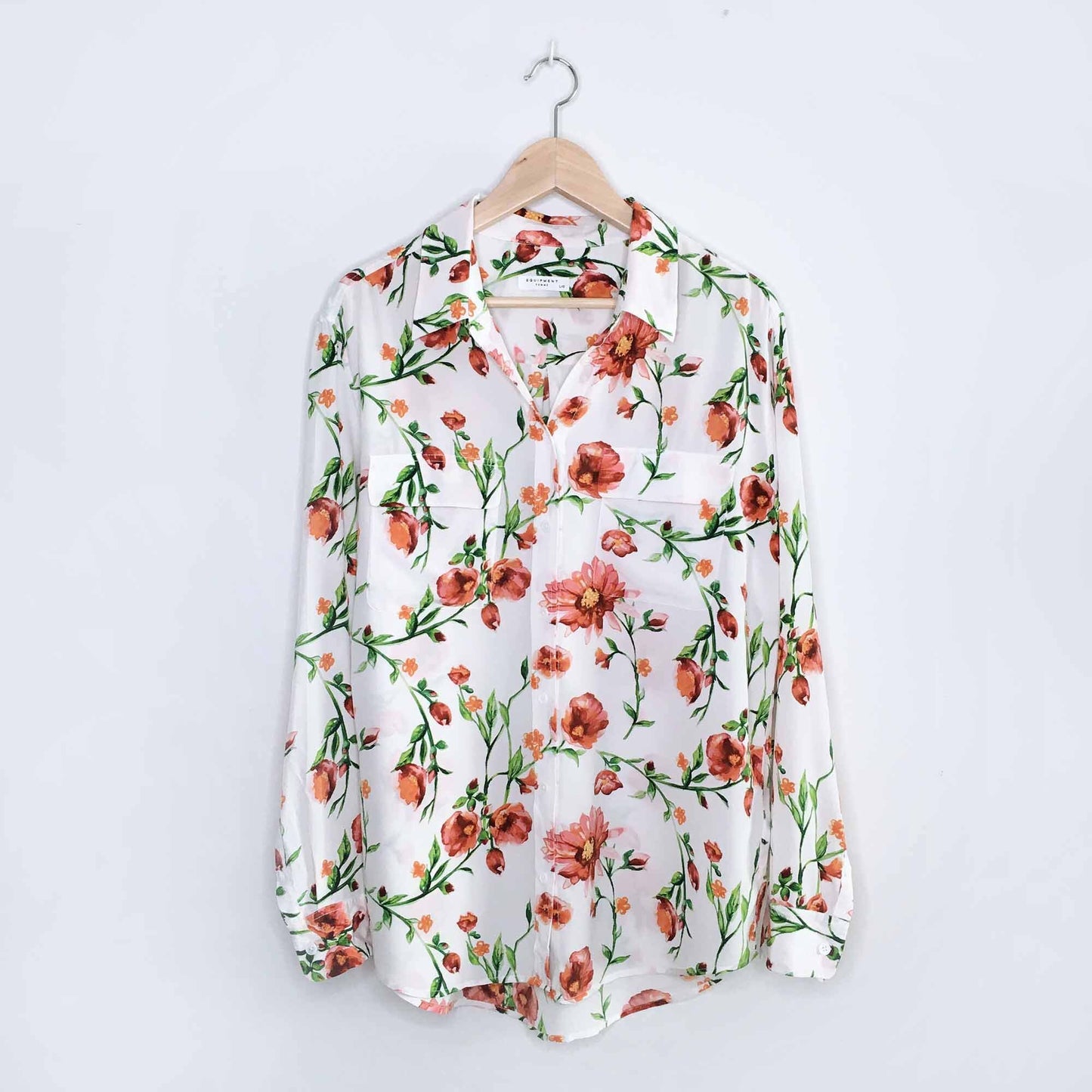 Equipment Femme silk poppy button down - size Large