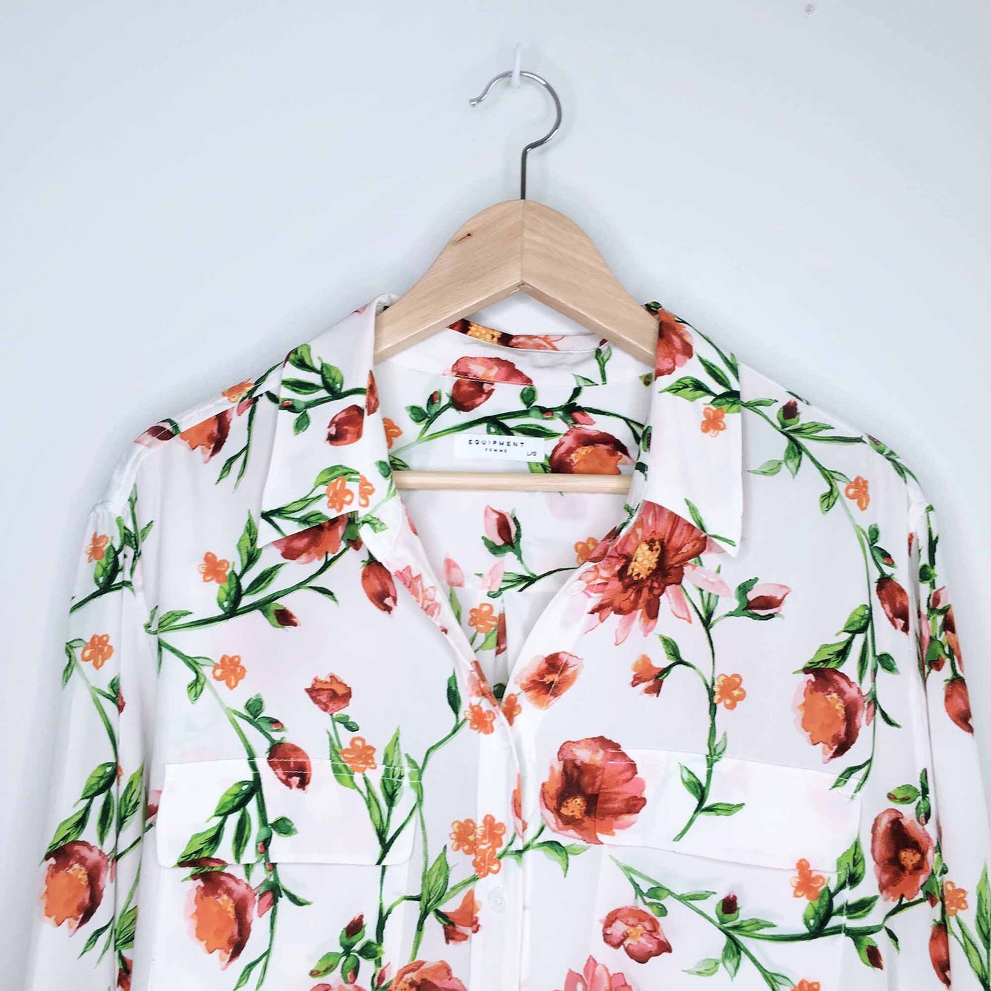 Equipment Femme silk poppy button down - size Large