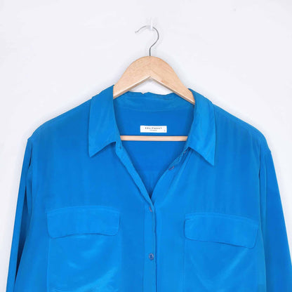 Equipment Femme electric blue silk button down - size Large