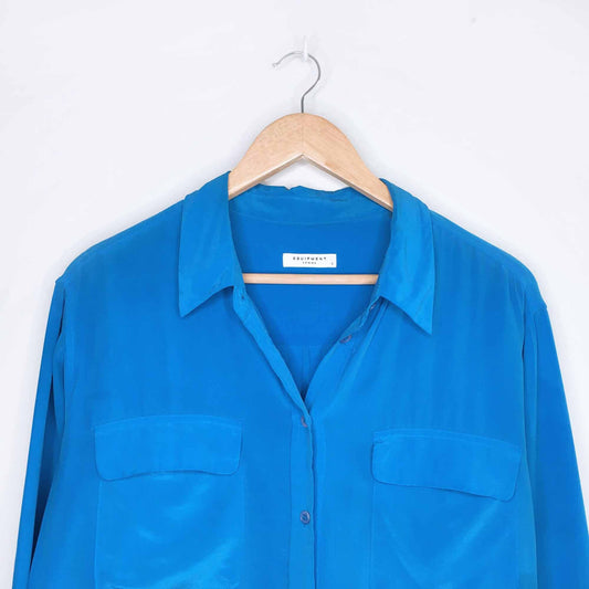 Equipment Femme electric blue silk button down - size Large
