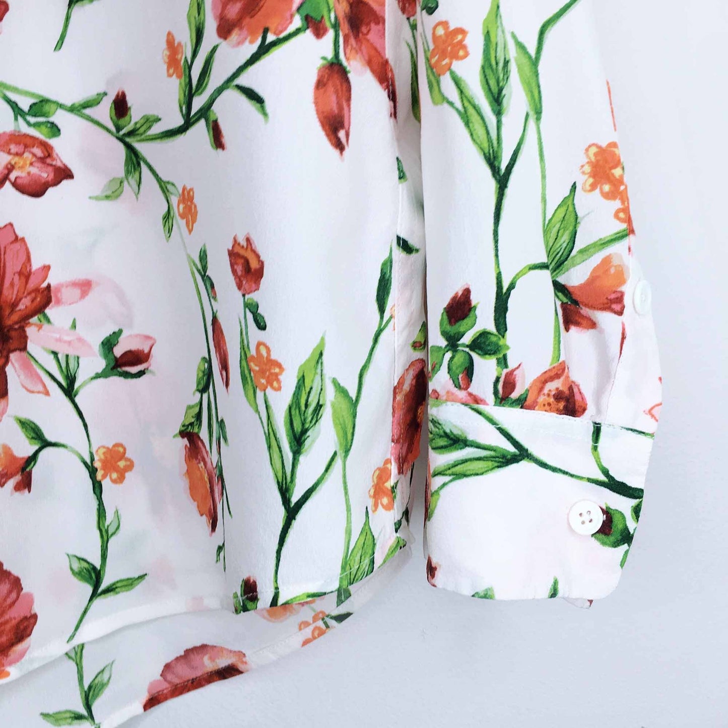 Equipment Femme silk poppy button down - size Large