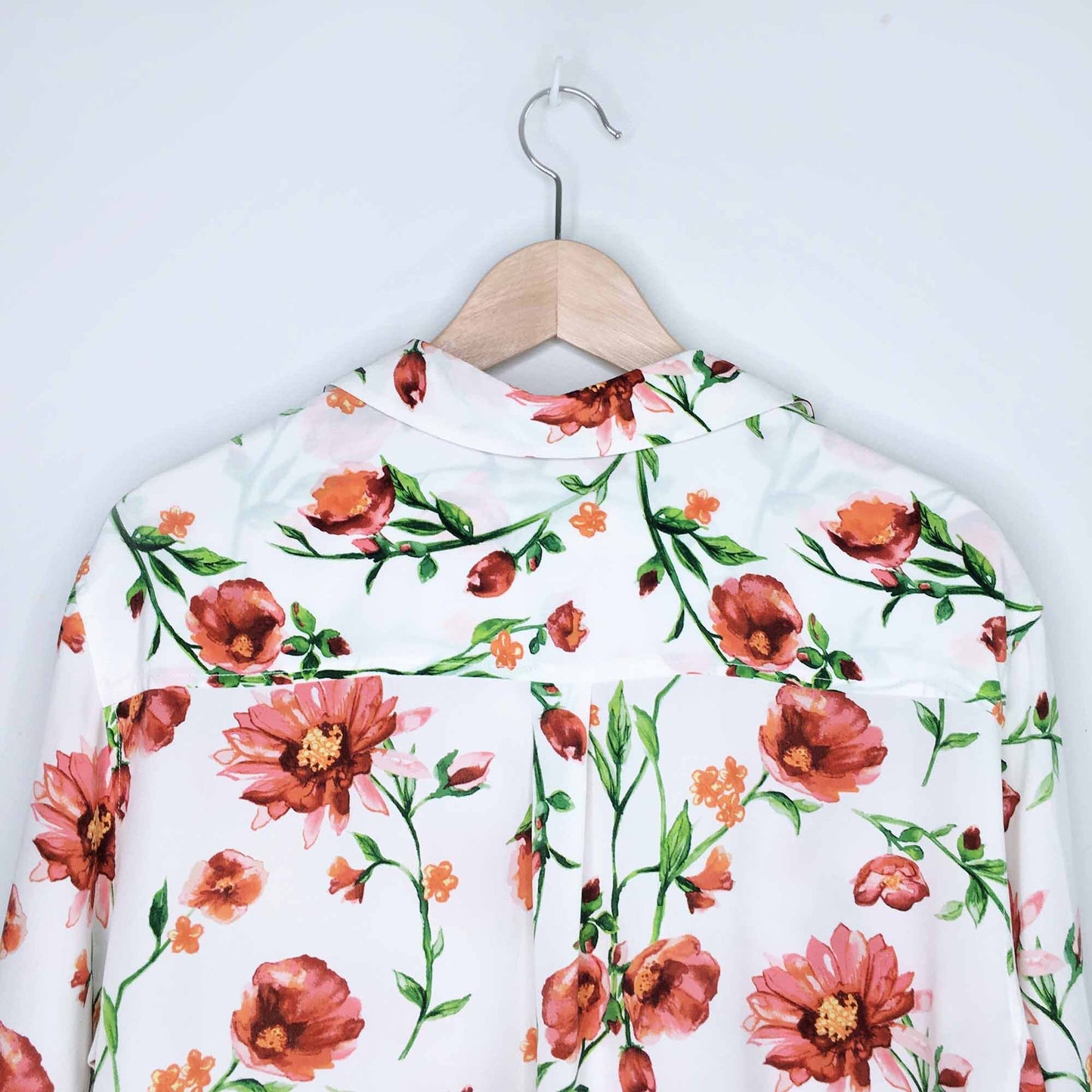 Equipment Femme silk poppy button down - size Large