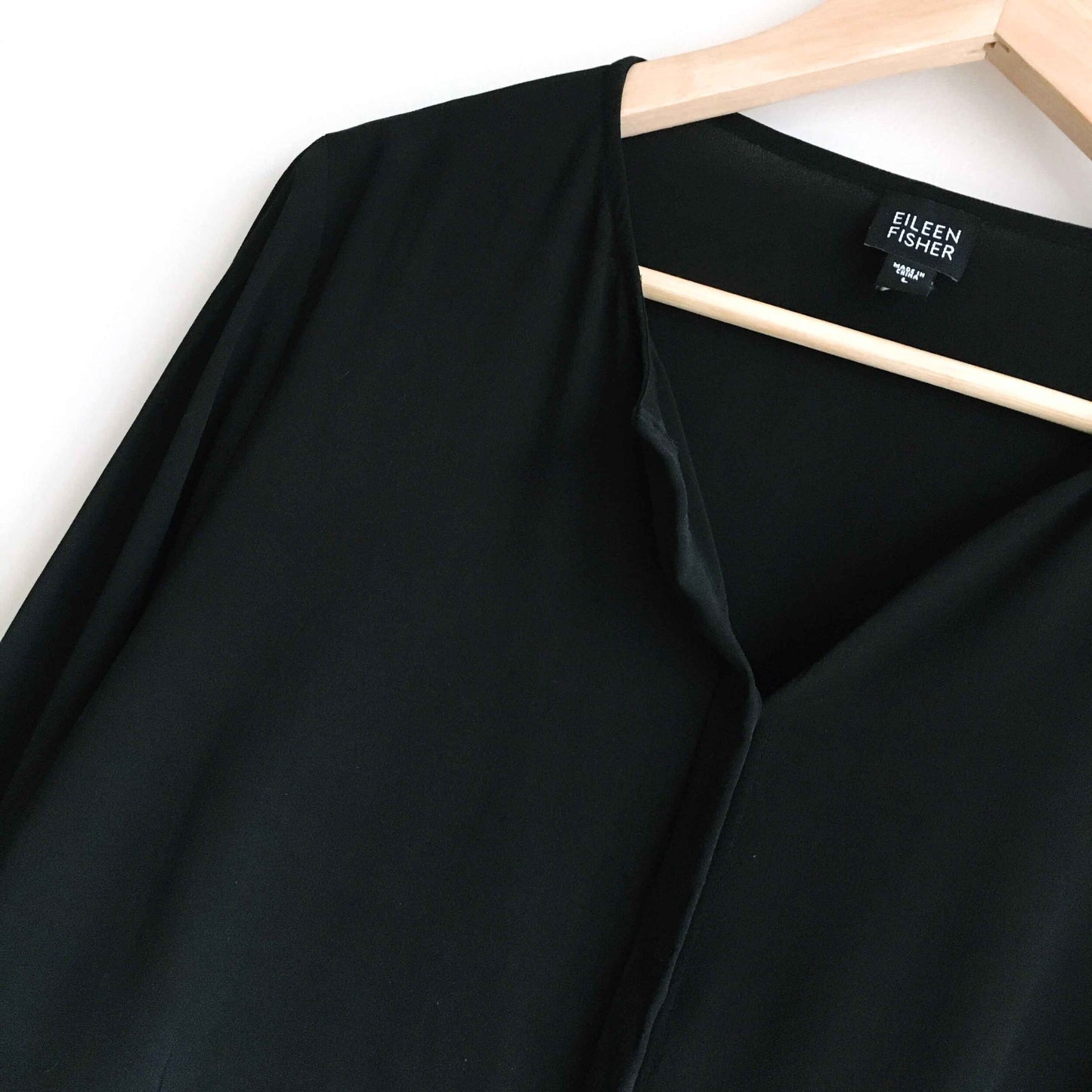 Eileen Fisher silk stretch button down top - size Large