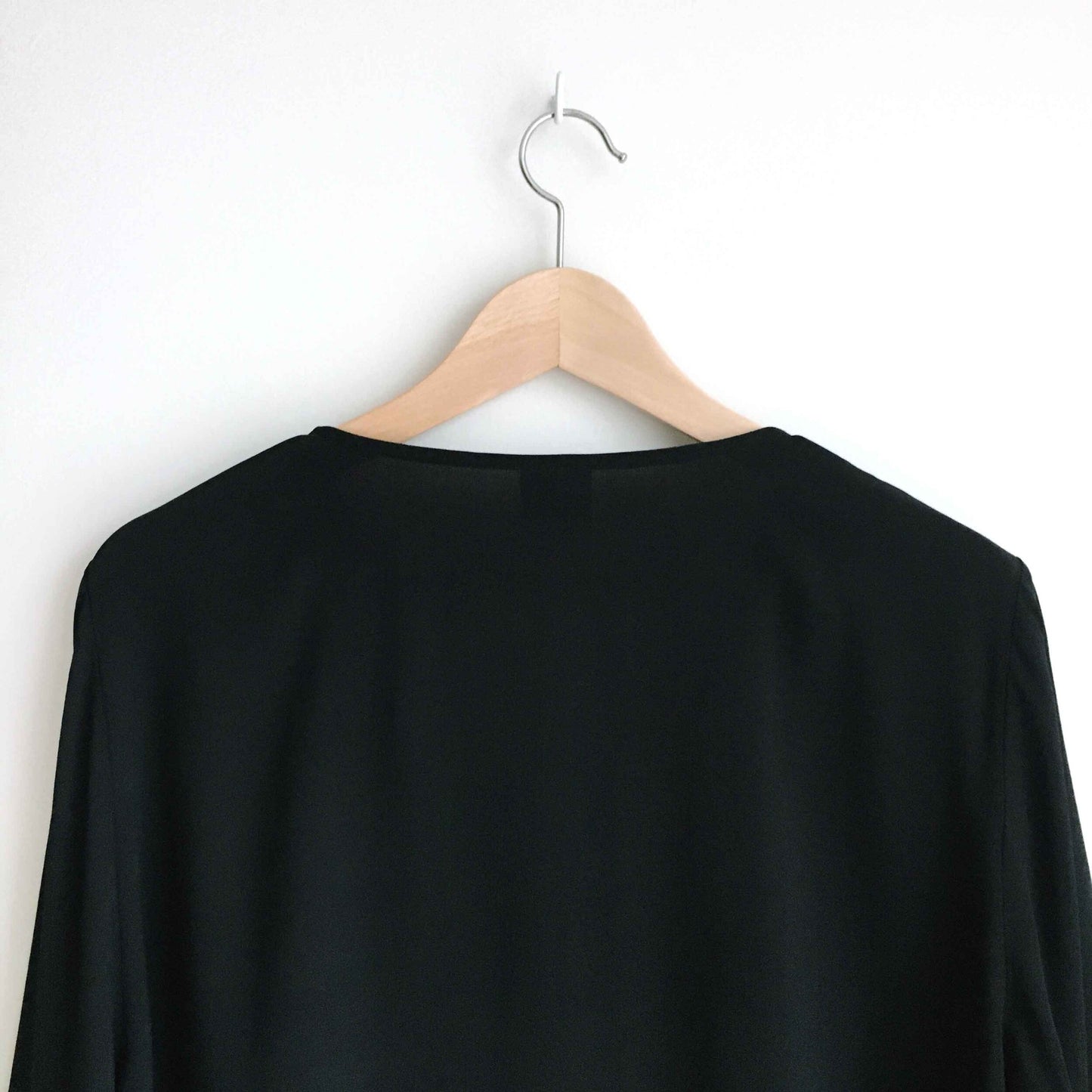 Eileen Fisher silk stretch button down top - size Large