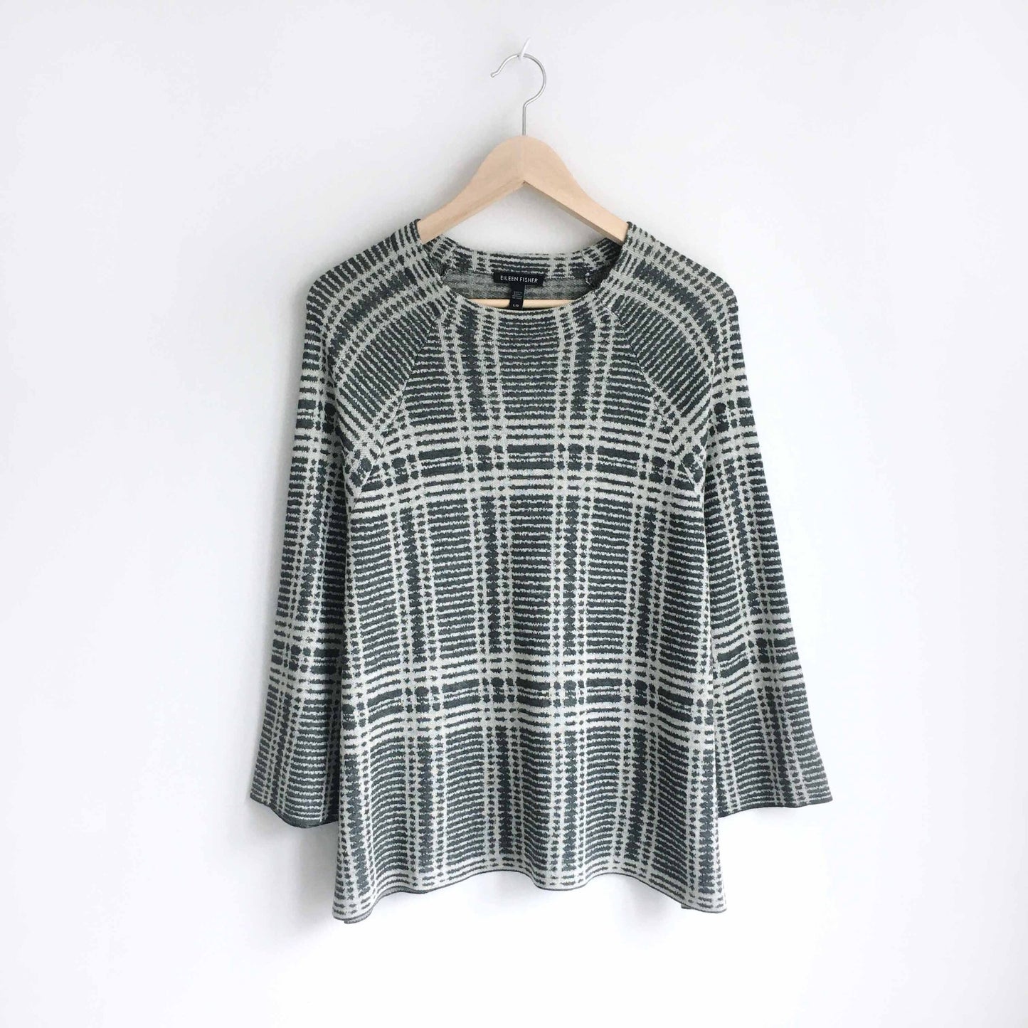 Eileen Fisher merino wool plaid raglan sweater - size Large