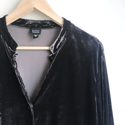 Eileen Fisher silk velvet button down - size Small