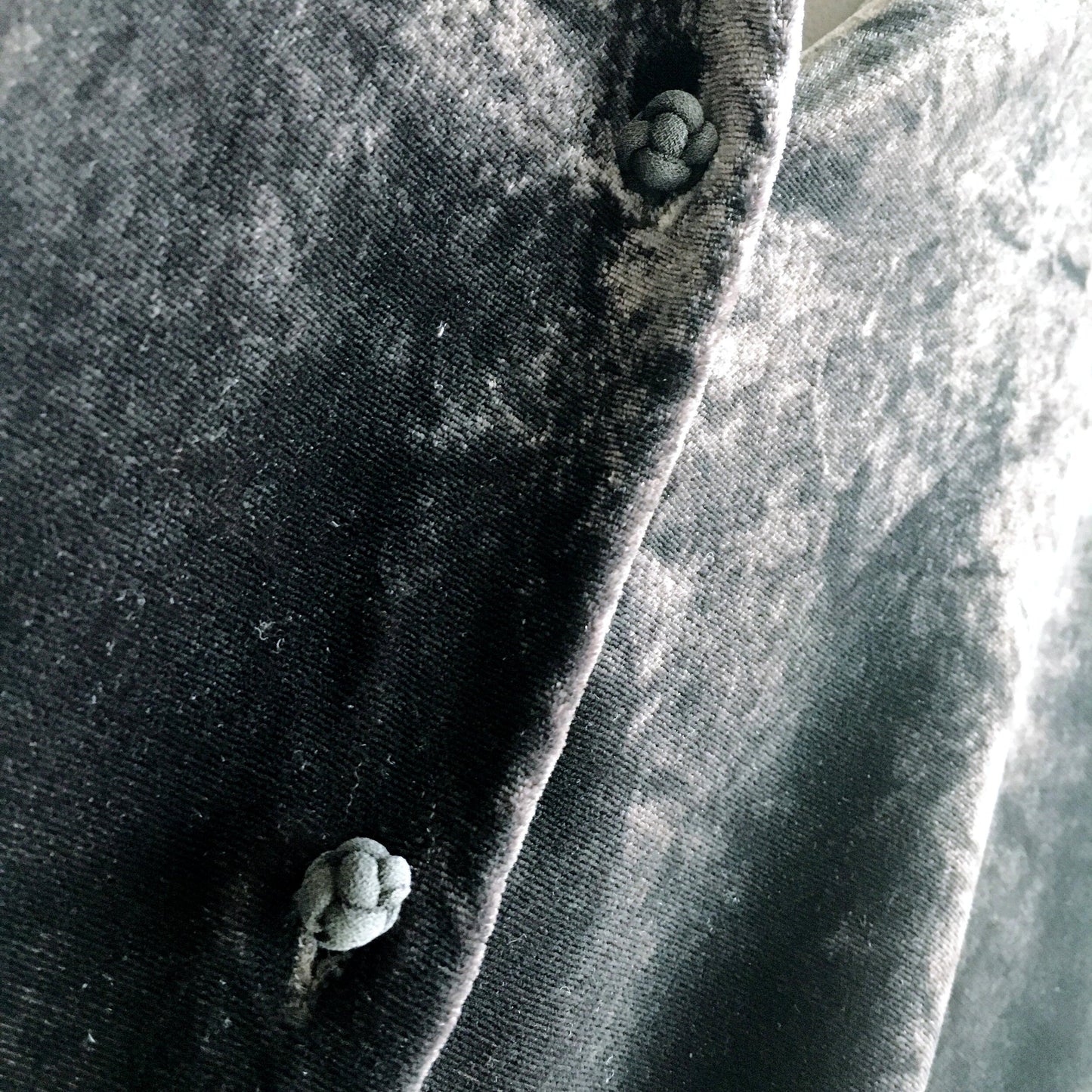 Eileen Fisher silk velvet button down - size Small