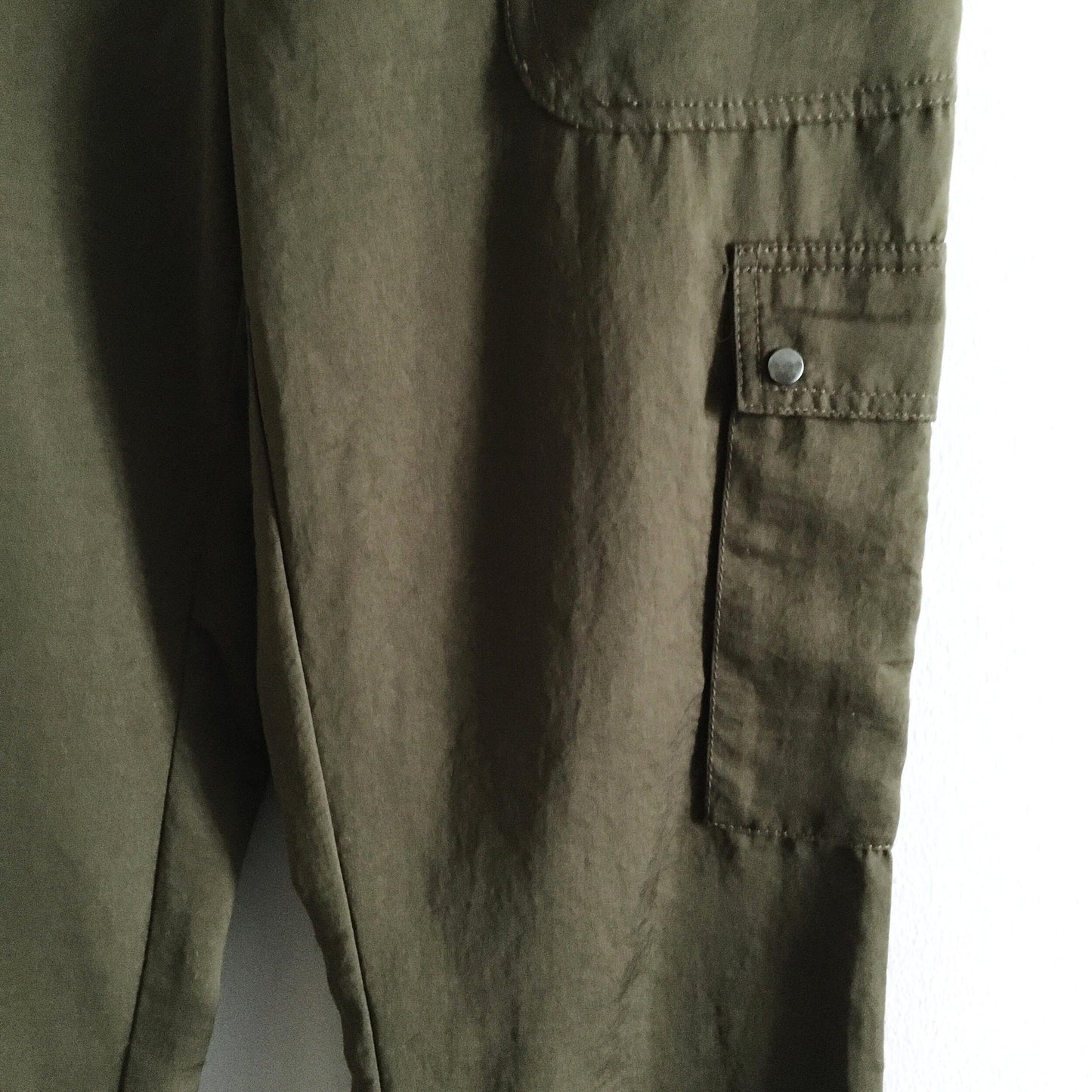 Elevenses Aubrey Satin Cargo Joggers - size 6