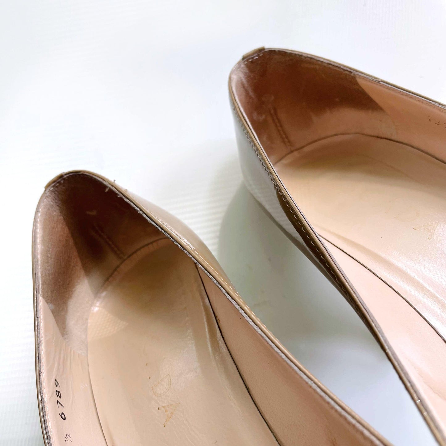 escada nude patent heel with white heel - size 38.5