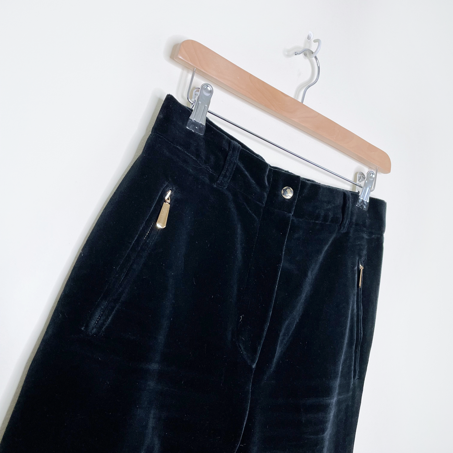 vintage escada black velvet stirrup high rise trousers - size 38