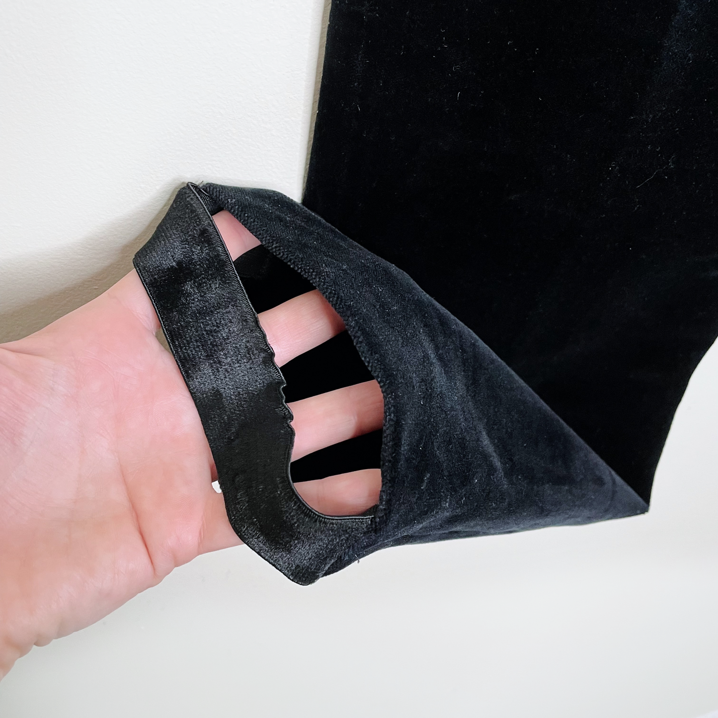 vintage escada black velvet stirrup high rise trousers - size 38