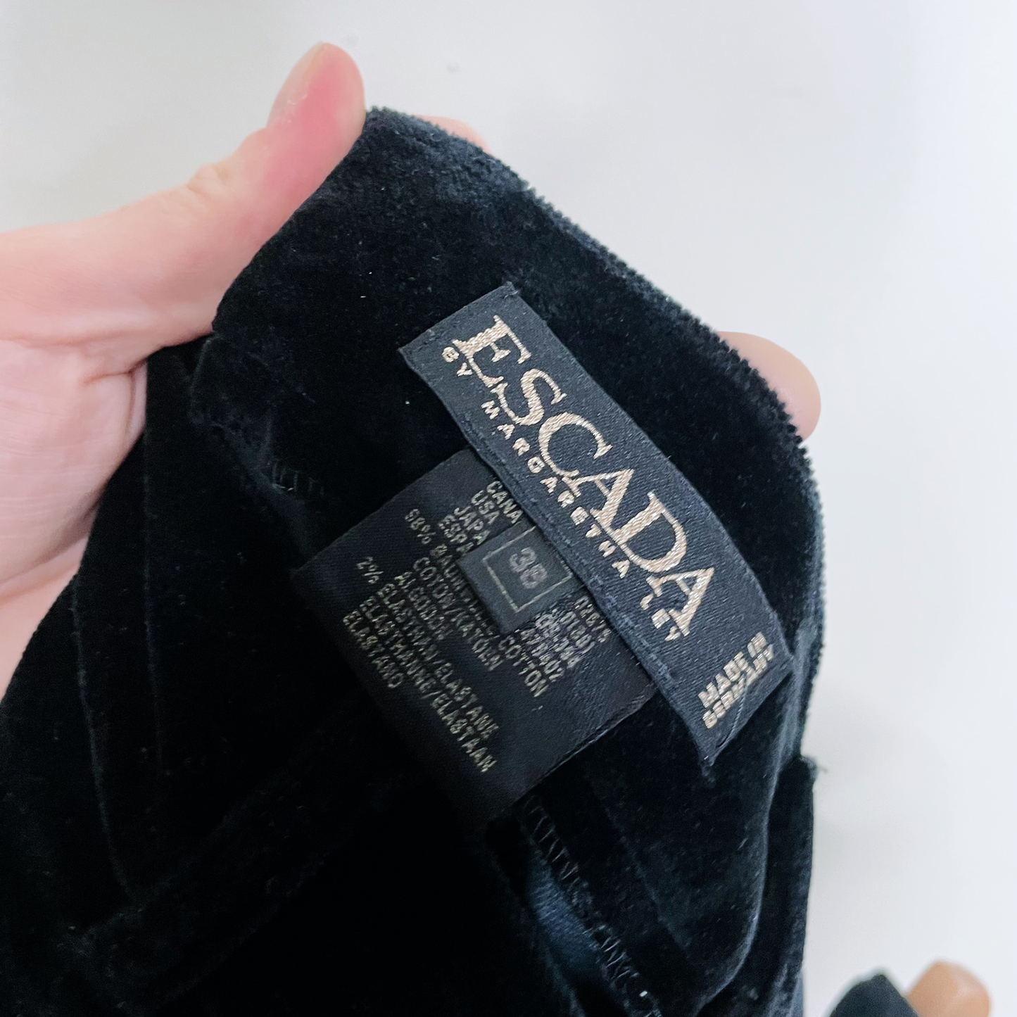 vintage escada black velvet stirrup high rise trousers - size 38