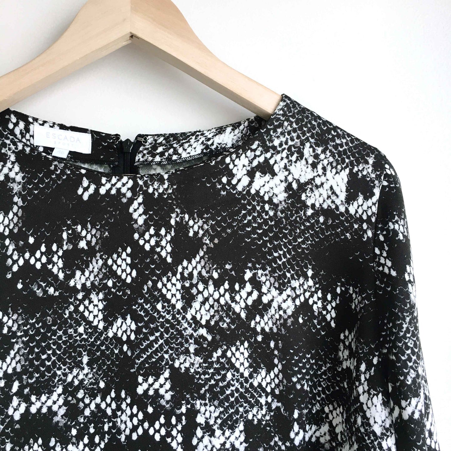 Escada Sport python stripe viscose top - size 46